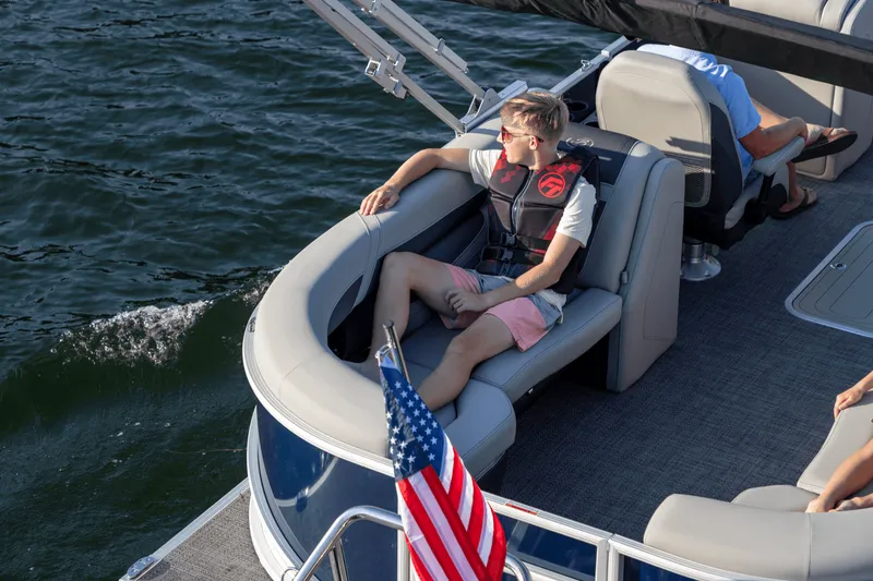 Slide: The Image of Barletta Cabrio 22 QC 2026 - 6