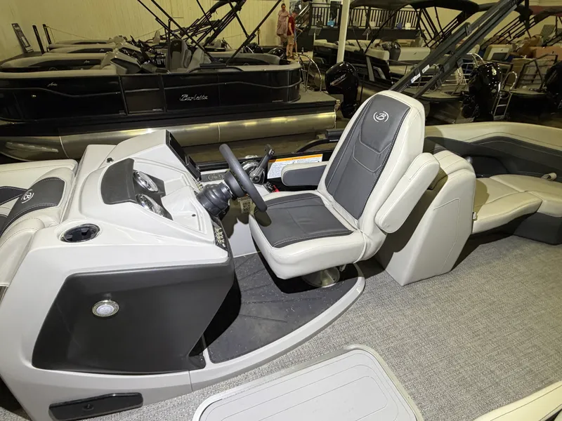 Slide: The Image of Barletta Cabrio 22 QC 2026 - 24