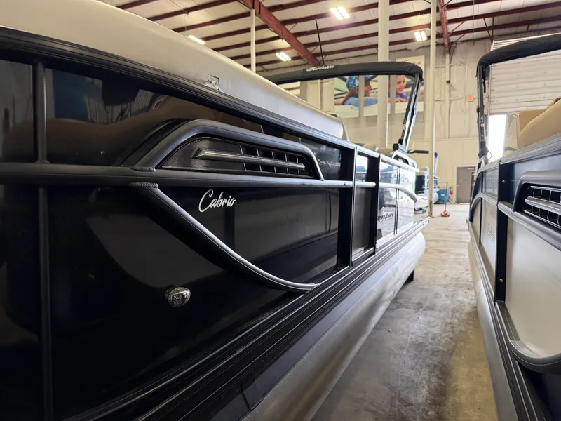 Slide: The Image of Barletta Cabrio 22 QC 2026 - 10