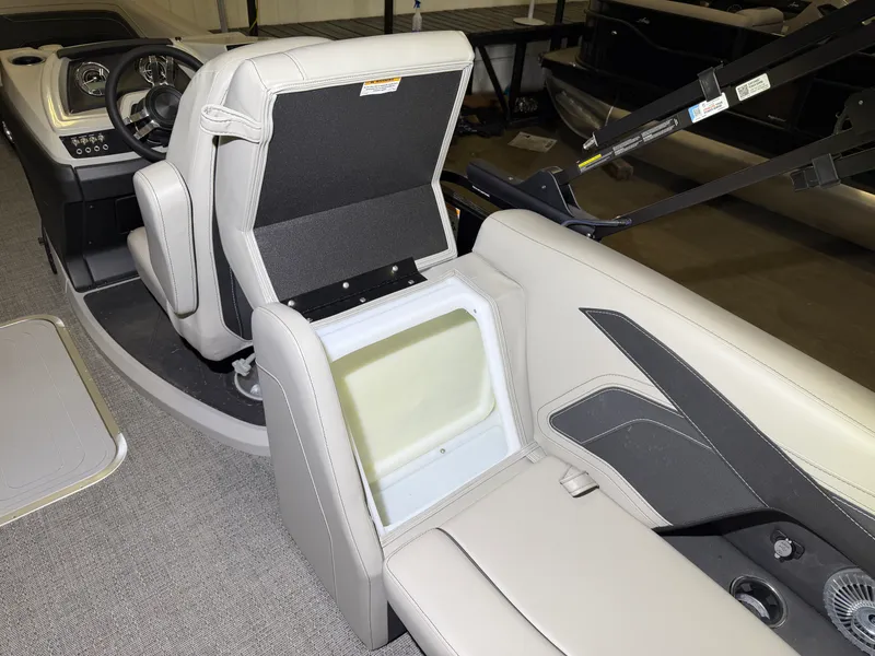 Slide: The Image of Barletta Cabrio 22 QC 2026 - 33