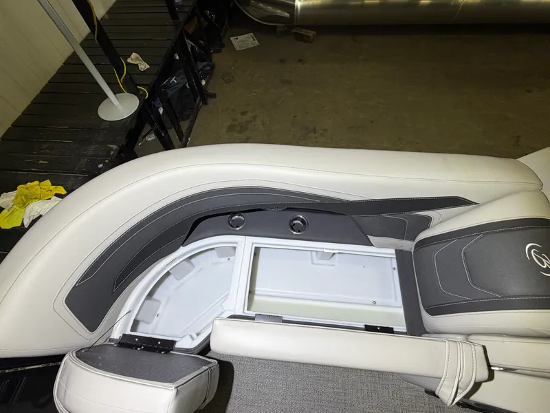 Slide: The Image of Barletta Cabrio 22 QC 2026 - 16