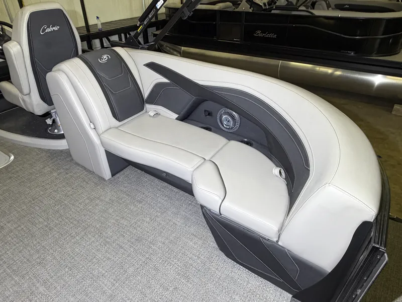 Slide: The Image of Barletta Cabrio 22 QC 2026 - 30