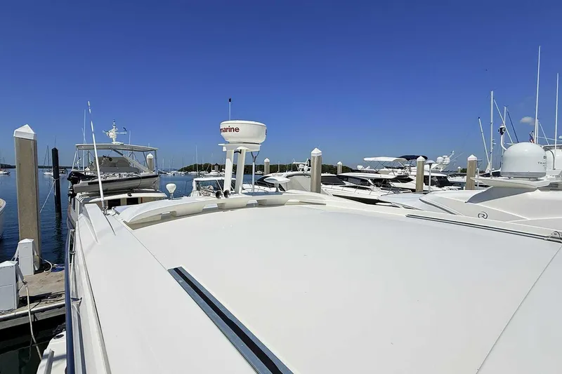 Slide: The Image of Sea Ray Sundancer 400 2017 - 44