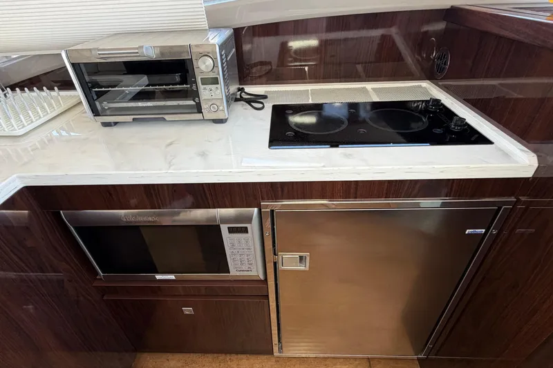 Slide: The Image of Sea Ray Sundancer 400 2017 - 33