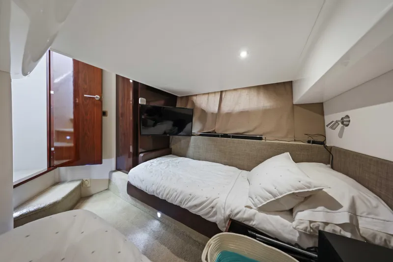 Slide: The Image of Sea Ray Sundancer 400 2017 - 40