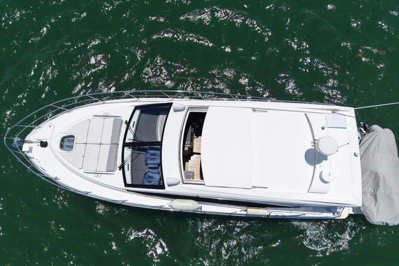 Slide: The Image of Sea Ray Sundancer 400 2017 - 15