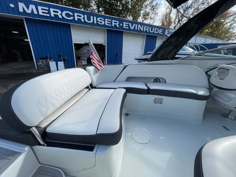 Slide: The Image of Crownline Boats 290 SS 2020 - 8