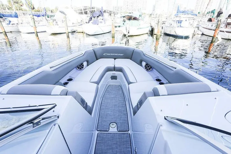 Slide: The Image of Crownline Boats 290 SS 2020 - 19