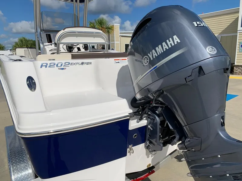 Slide: The Image of 2024 Robalo R202 Explorer boat with Yamaha 150 outboard motor. - 6