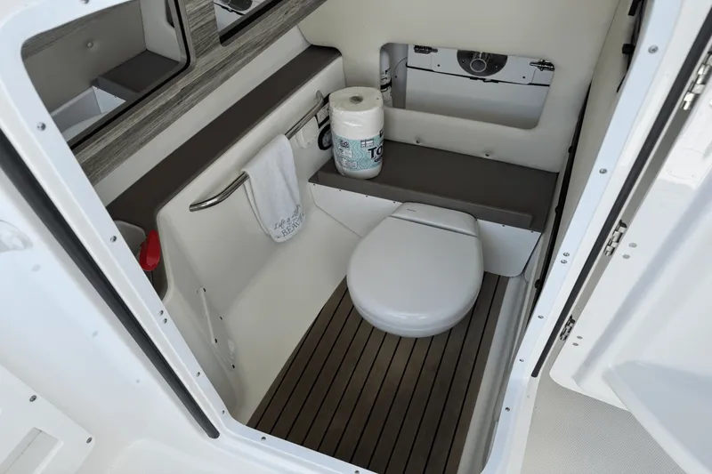 Slide: The Image of EdgeWater 248 CX 2021 - 10