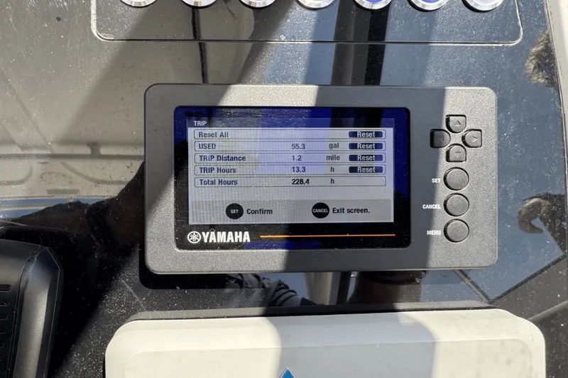 Slide: The Image of EdgeWater 248 CX 2021 - 7