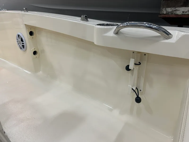 Slide: The Image of Scout 188 Sportfish 2026 - 27