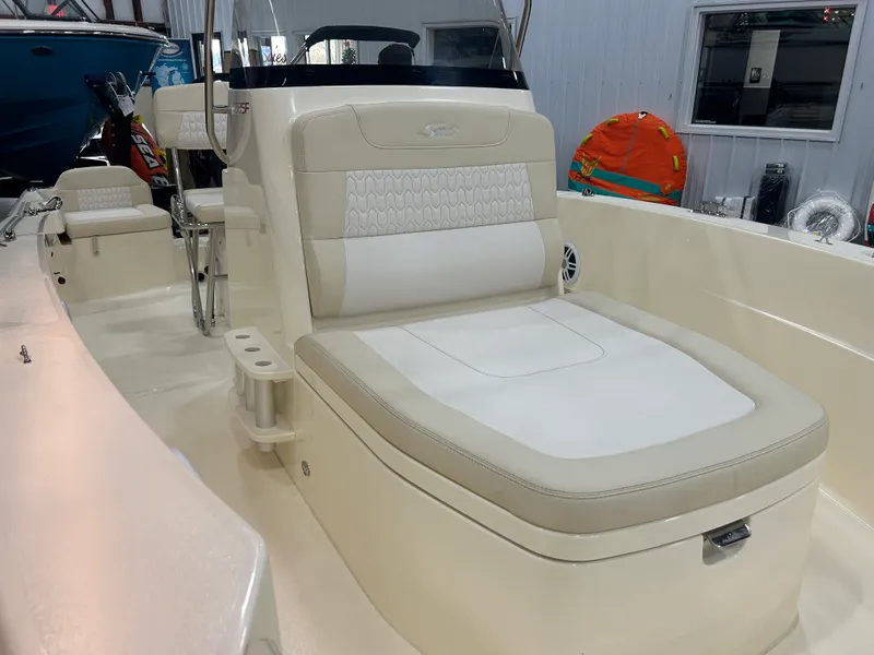 Slide: The Image of Scout 188 Sportfish 2026 - 6