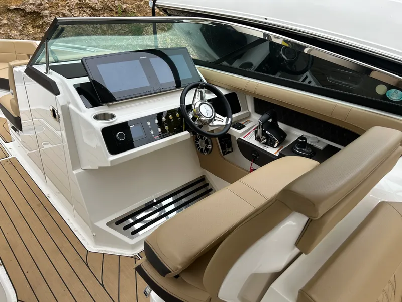 Slide: The Image of Sea Ray 310 SLX 2024 - 3
