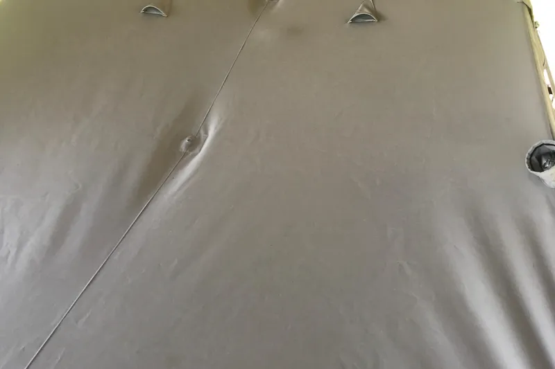 Slide: The Image of Engine Hatch hydraulic lift - 36