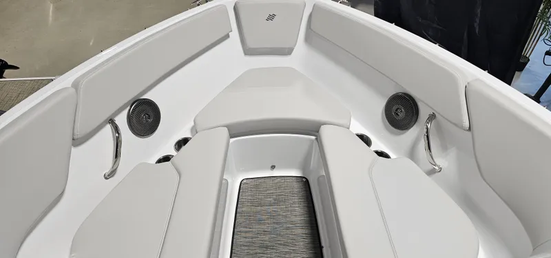 Slide: The Image of Four Winns H1 - FREEDOM 2026 - 13