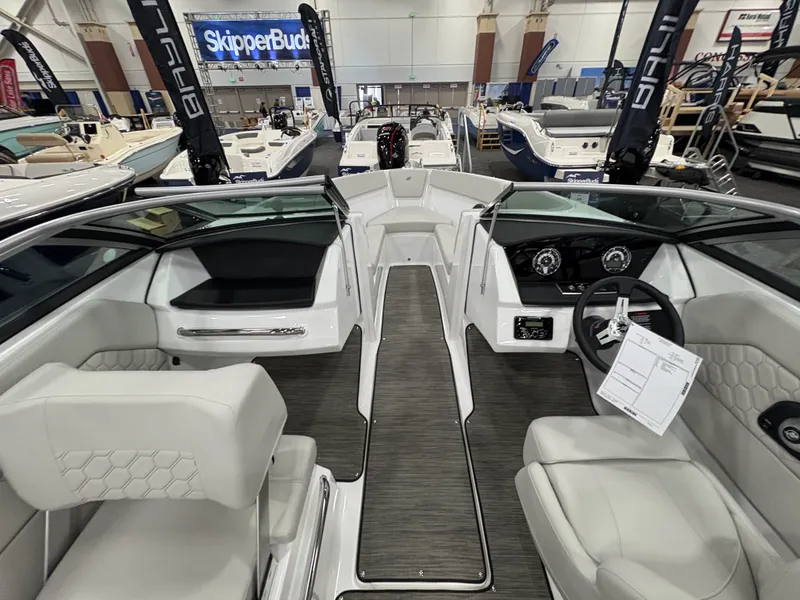 Slide: The Image of Four Winns H1 - FREEDOM 2026 - 17