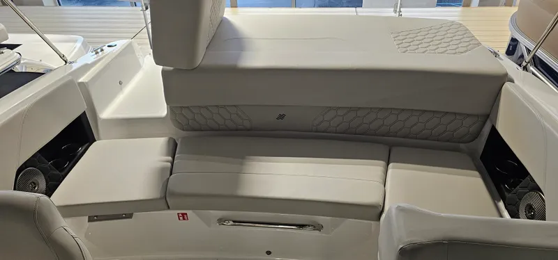 Slide: The Image of Four Winns H1 - FREEDOM 2026 - 8