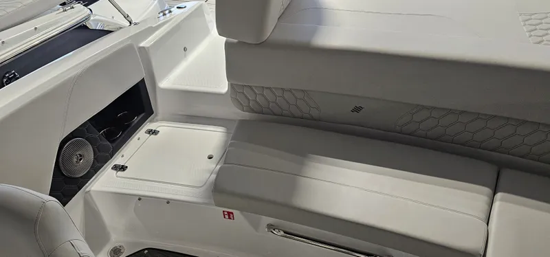 Slide: The Image of Four Winns H1 - FREEDOM 2026 - 9