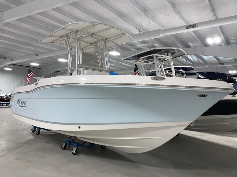 Slide: The Image of Robalo R200 Center Console 2024 - 2