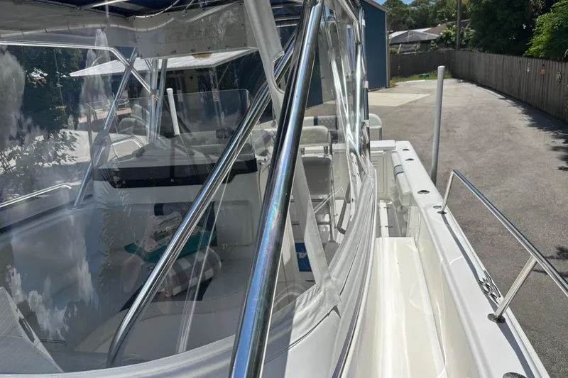 Slide: The Image of Cobia 312 Sport Cabin 2003 - 18