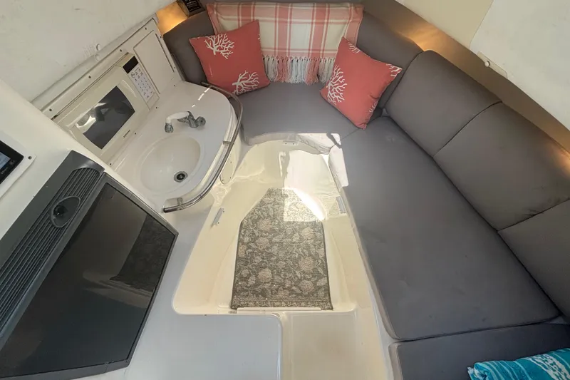 Slide: The Image of Cobia 312 Sport Cabin 2003 - 34