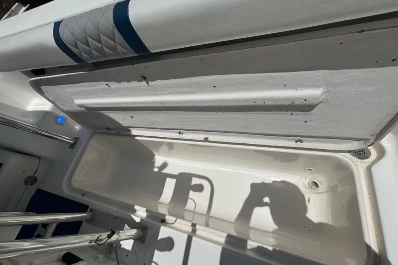 Slide: The Image of Cobia 312 Sport Cabin 2003 - 26