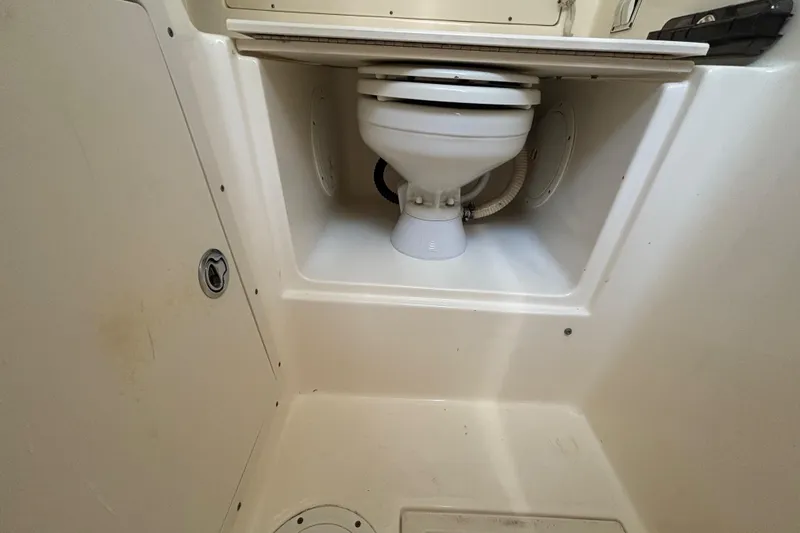 Slide: The Image of Cobia 312 Sport Cabin 2003 - 28