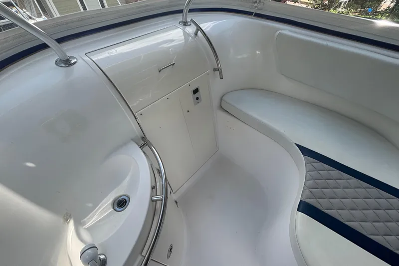 Slide: The Image of Cobia 312 Sport Cabin 2003 - 30