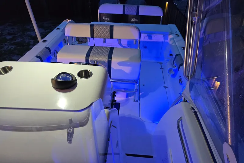 Slide: The Image of Cobia 312 Sport Cabin 2003 - 50