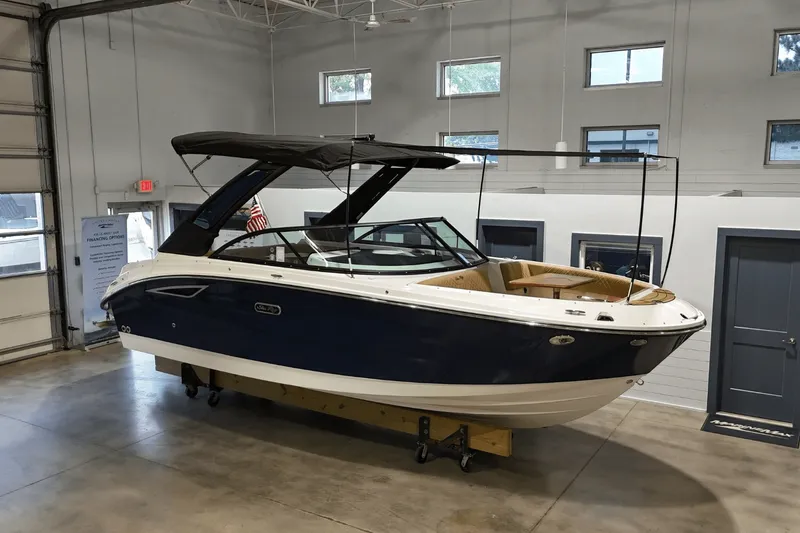 Slide: The Image of Sea Ray SDX 230 2026 - 2
