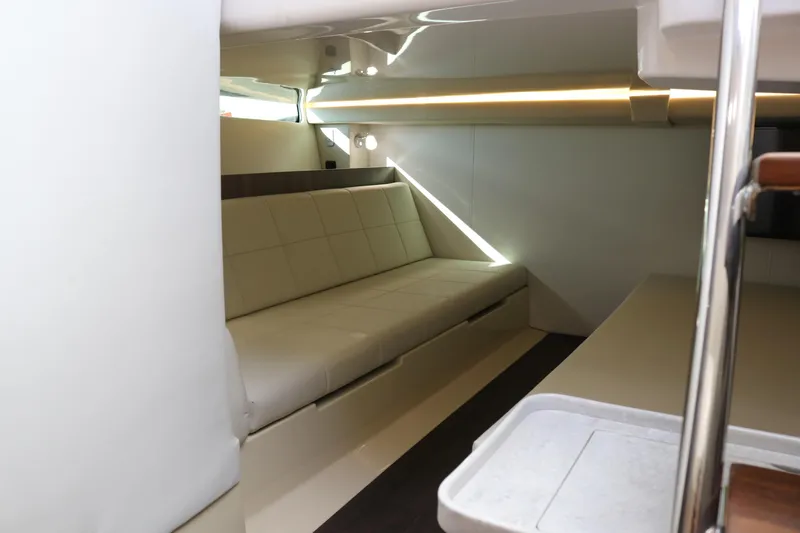 Slide: The Image of Regal 38 SAV 2023 - 53