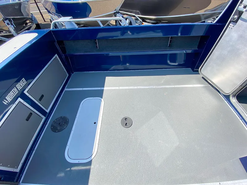 Slide: The Image of North River 24' Seahawk 2026 - 18