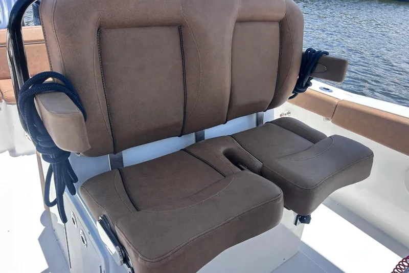 Slide: The Image of Sea Hunt Ultra 275SE 2022 - 19