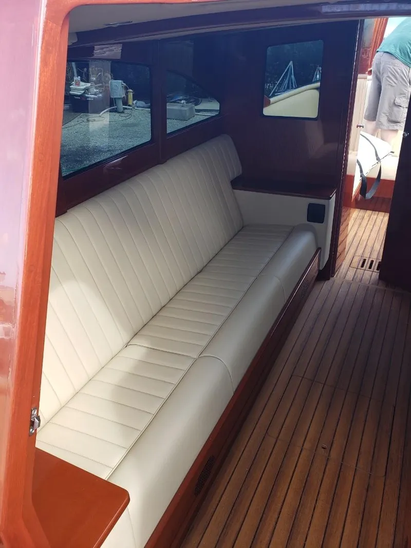 Slide: The Image of Port Cabin - Air Conditioned - 10