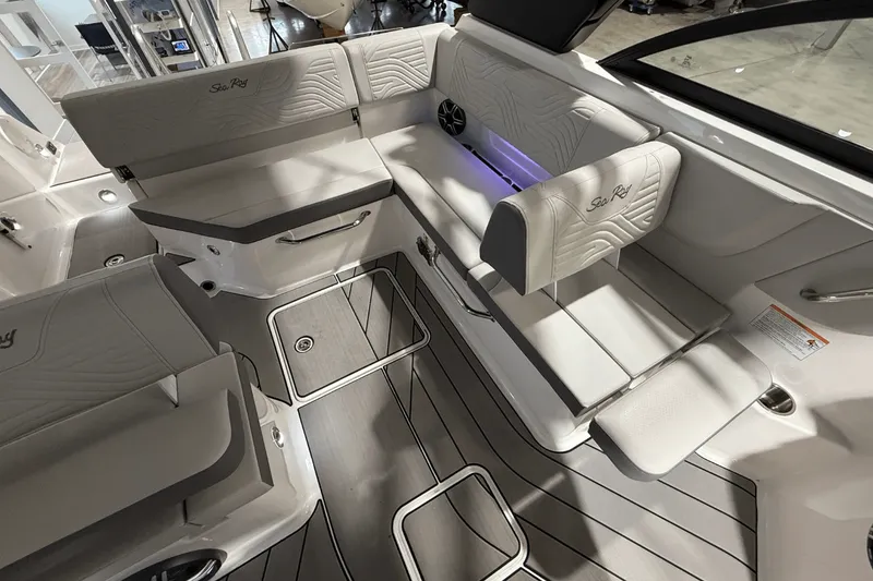 Slide: The Image of Sea Ray SDX 230 Surf 2026 - 9