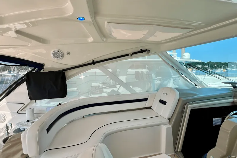 Slide: The Image of Sea Ray 48 Sundancer 2008 - 23