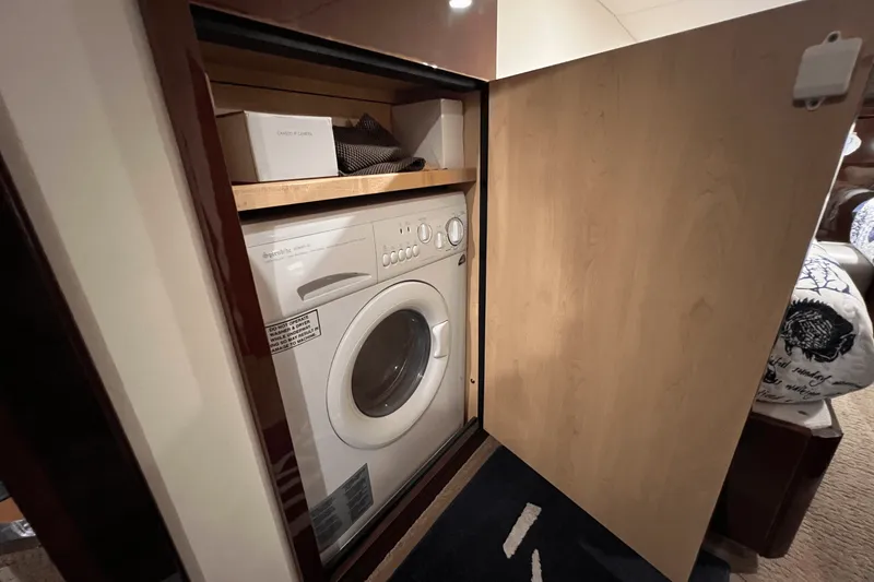 Slide: The Image of Sea Ray 48 Sundancer 2008 - 52