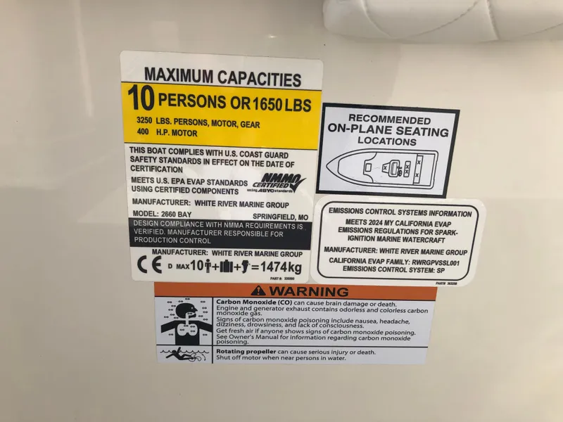 Slide: The Image of Boat capacity label for Ranger 2660, 2025 model, showing maximum 10 persons or 1650 lbs. - 38