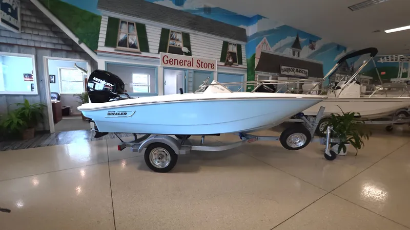 Slide: The Image of Boston Whaler 130 Super Sport 2026 - 1