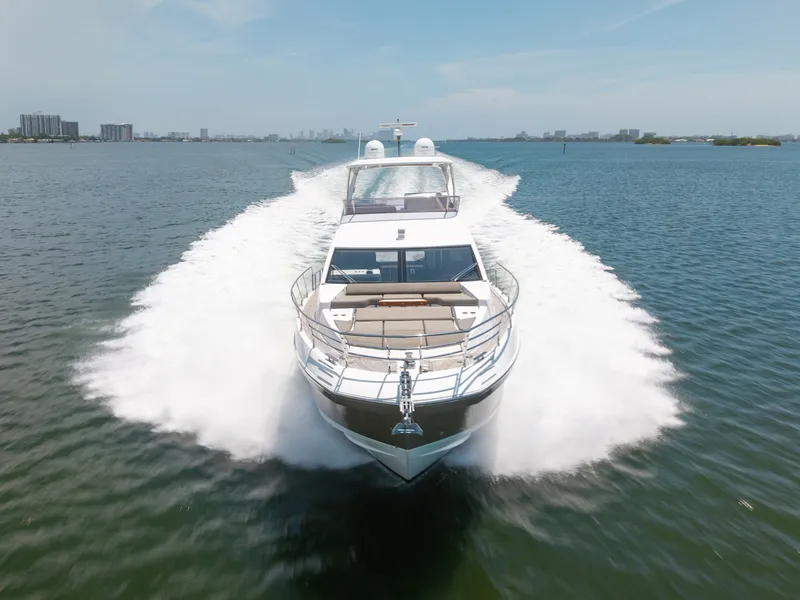 Slide: The Image of Azimut 60 Flybridge 2018 - 6