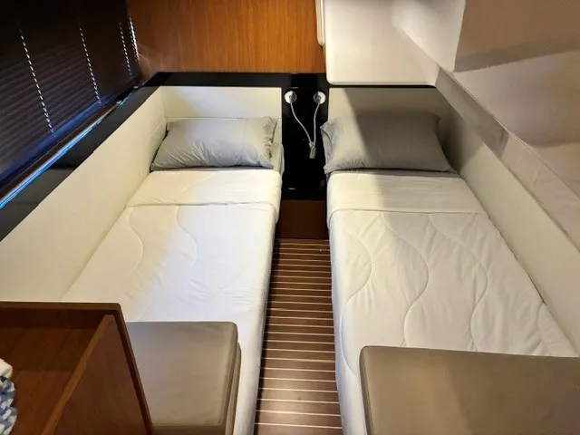 Slide: The Image of Bavaria 420 VITRESS FLY 2017 - 46
