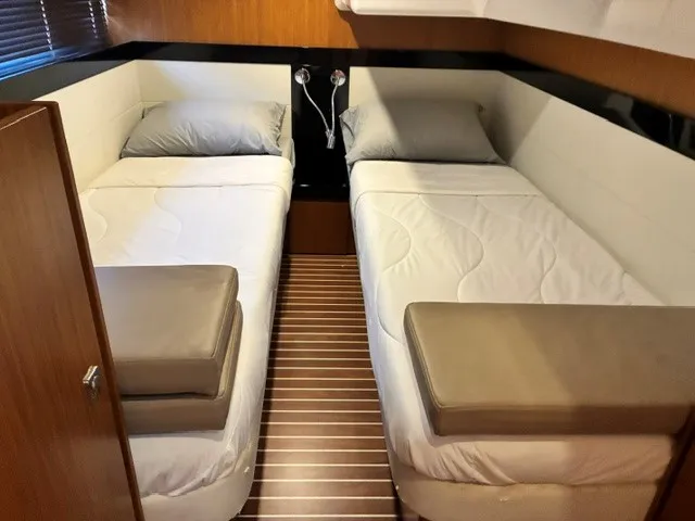 Slide: The Image of Bavaria 420 VITRESS FLY 2017 - 47
