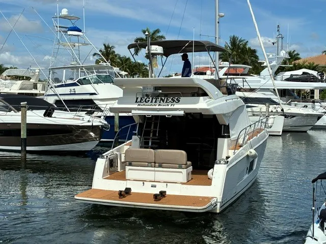 Slide: The Image of Bavaria 420 VITRESS FLY 2017 - 52