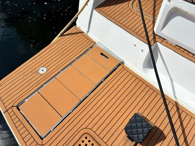 Slide: The Image of Bavaria 420 VITRESS FLY 2017 - 8