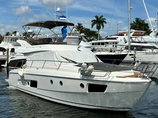 Slide: The Image of Bavaria 420 VITRESS FLY 2017 - 56