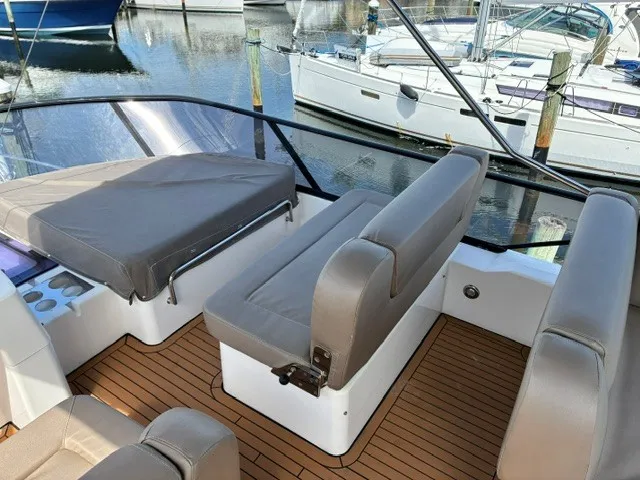 Slide: The Image of Bavaria 420 VITRESS FLY 2017 - 26