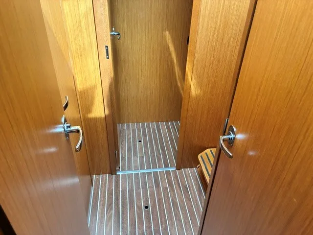Slide: The Image of Bavaria 420 VITRESS FLY 2017 - 20