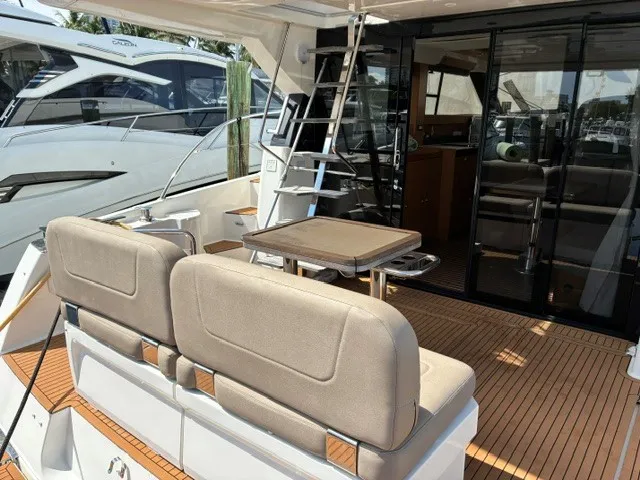 Slide: The Image of Bavaria 420 VITRESS FLY 2017 - 7