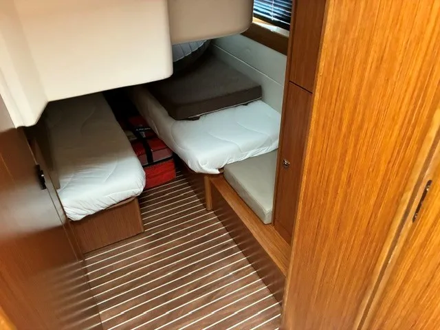 Slide: The Image of Bavaria 420 VITRESS FLY 2017 - 21